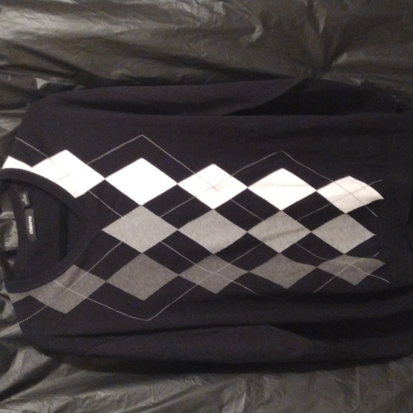 Claiborne 100% cotton black grey white argyle print v neck sweater - Picture 2 of 7